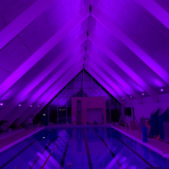 Piscine - Hinerup, Danemark. Projecteurs DMX Ultralux STXC22053