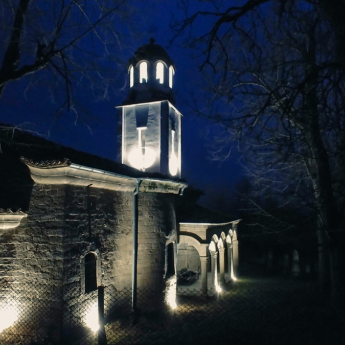 Illuminazione esterna della chiesa di San Demetrio, villaggio di Blaskovtsi